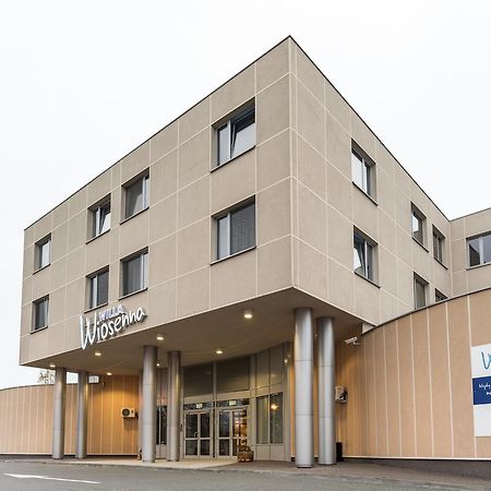 Willa Wiosenna Hotell Ozarow Mazowiecki Exteriör bild