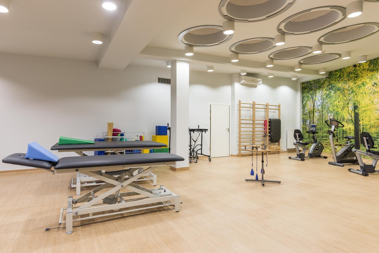 Willa Wiosenna Hotell Ozarow Mazowiecki Exteriör bild