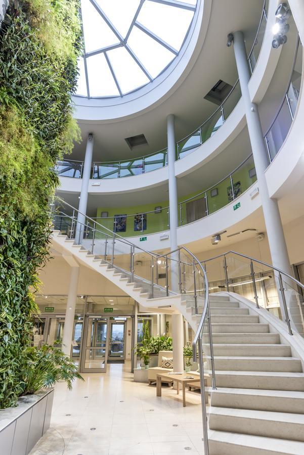 Willa Wiosenna Hotell Ozarow Mazowiecki Exteriör bild